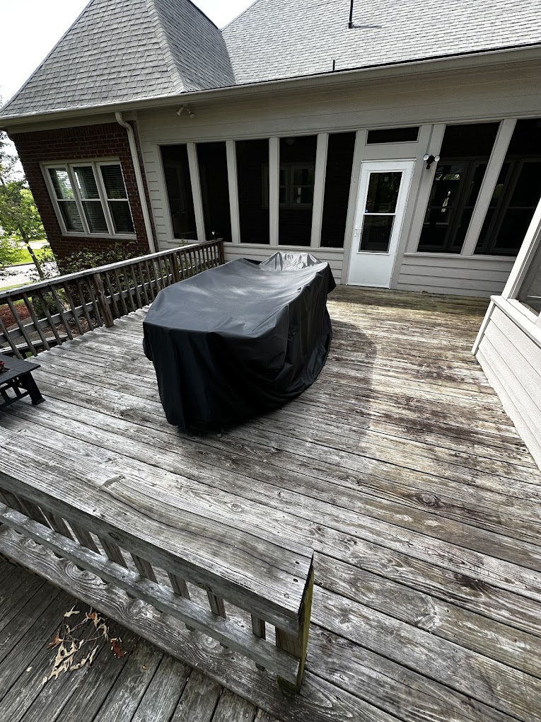 Deck Cleaning Memphis, TN